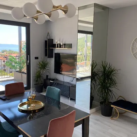 Апартаменты Tri Brata Подстрана