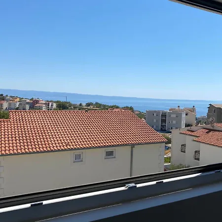 Apartment Tri Brata *